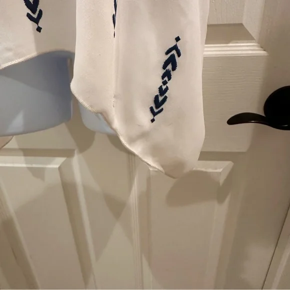 Persaya Racer Back / Split Back Top Abstract Chevron Design - Picture 3 of 6